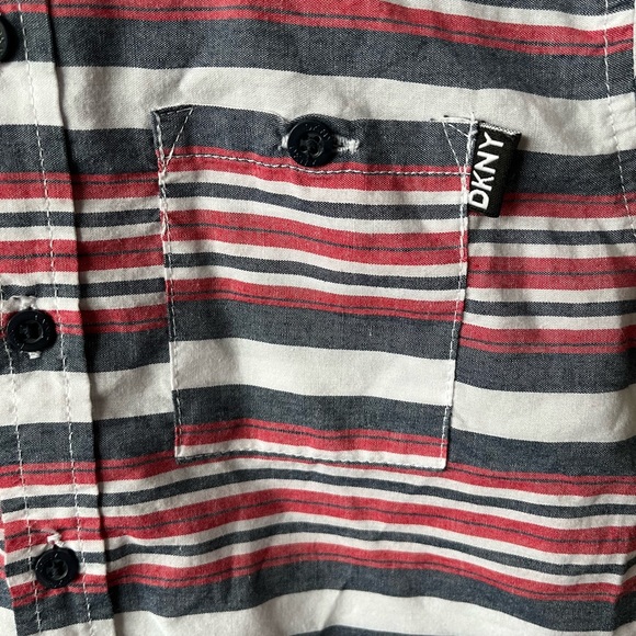 Boys DKNY short sleeve button up shirt - Picture 4 of 6